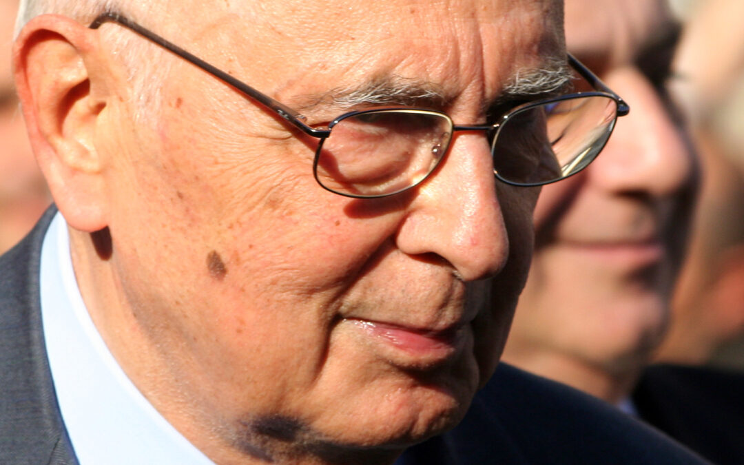 La crisi dei partiti, l’Italia esposta. Così Napolitano diventò un presidente interventista